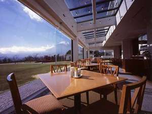 Restaurant/Dining